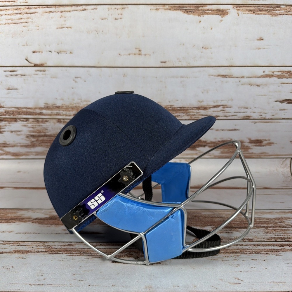 SG Cricket Helmet Lightweight & Protective Adult Size Small Used